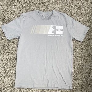 Under Armour Men's Gray T-Shirt
